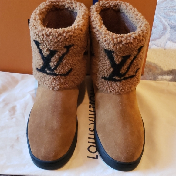 Louis Vuitton Authentic New Shearling Calf Leather Ankle Boot 40 - Picture 4 of 13